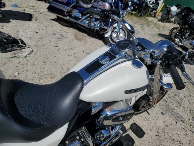 1HD1MCP14KB855668 - 2019 HARLEY-DAVIDSON FLRT WHITE photo 5