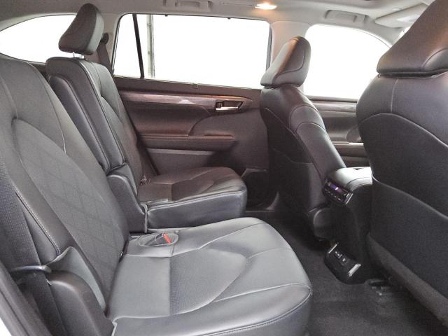 5TDKDRBH5PS518617 - 2023 TOYOTA HIGHLANDER L 银色 照片 11