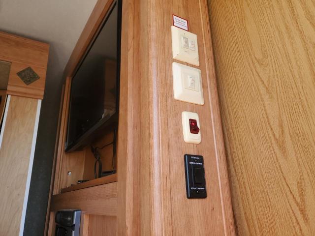 4YDT31128A1530252 - 2010 KEYSTONE SPRINTER WHITE photo 8