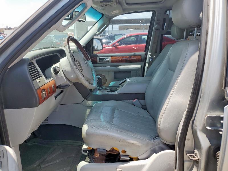 5LMFU27536LJ09161 - 2006 LINCOLN NAVIGATOR SILVER photo 7