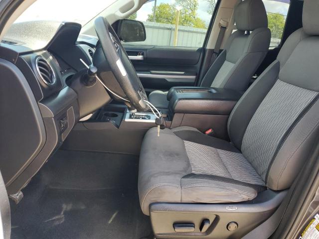 5TFRW5F17GX201656 - 2016 TOYOTA TUNDRA DOUBLE CAB SR/SR5 GRAY photo 7