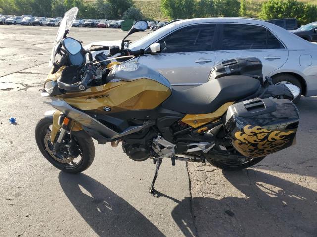 WB10K2308M6E51214 - 2021 BMW F 900 XR GOLD photo 3
