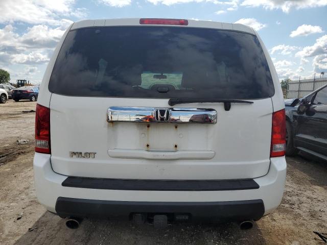 5FNYF382X9B010557 - 2009 HONDA PILOT LX WHITE photo 6