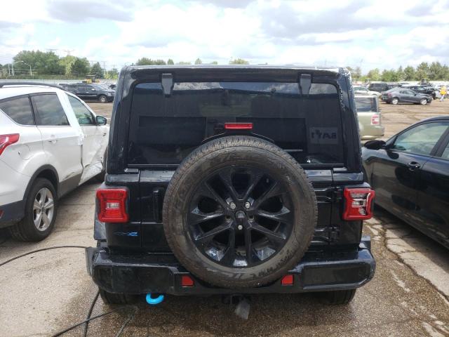 1C4JJXP64MW822677 - 2021 JEEP WRANGLER U SAHARA 4XE BLACK photo 6