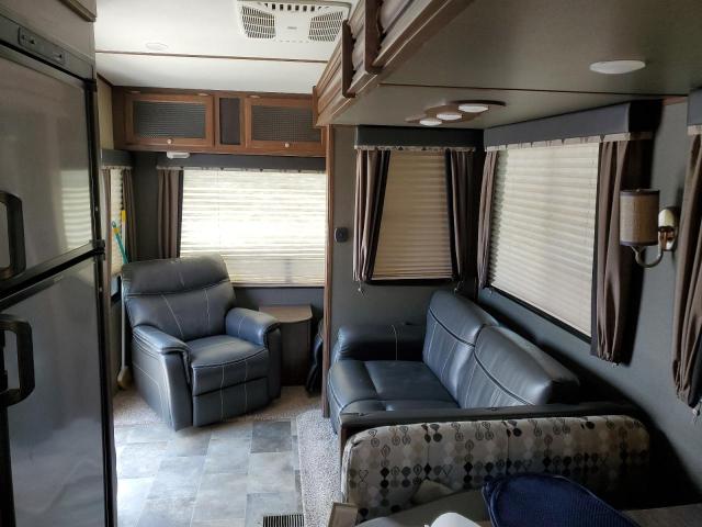 4YDF26923H1532941 - 2017 KEYSTONE SPRINTER TWO TONE photo 6