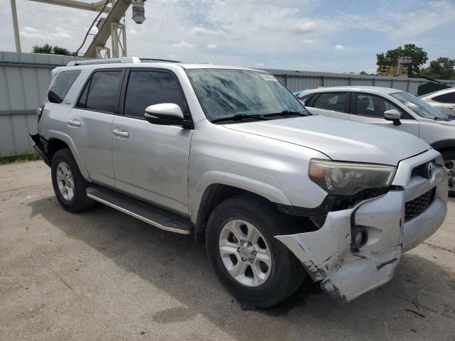 JTEZU5JR0F5093101 - 2015 TOYOTA 4RUNNER SR5 SILVER photo 4