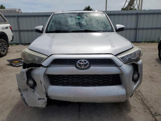 JTEZU5JR0F5093101 - 2015 TOYOTA 4RUNNER SR5 SILVER photo 5