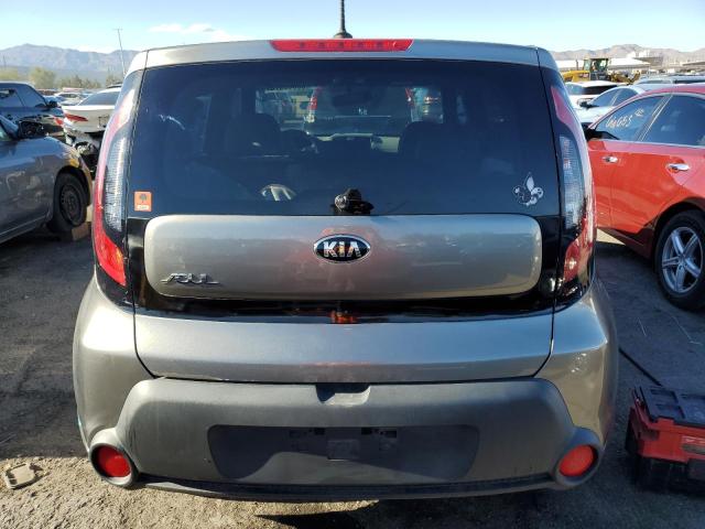 KNDJN2A23E7097694 - 2014 KIA SOUL GREEN photo 6