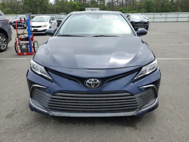 4T1C11AK7NU671161 - 2022 TOYOTA CAMRY LE 蓝色 照片 5