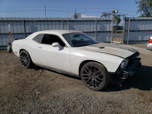 2C3CDYAG7DH553617 - 2013 DODGE CHALLENGER SXT WHITE photo 4