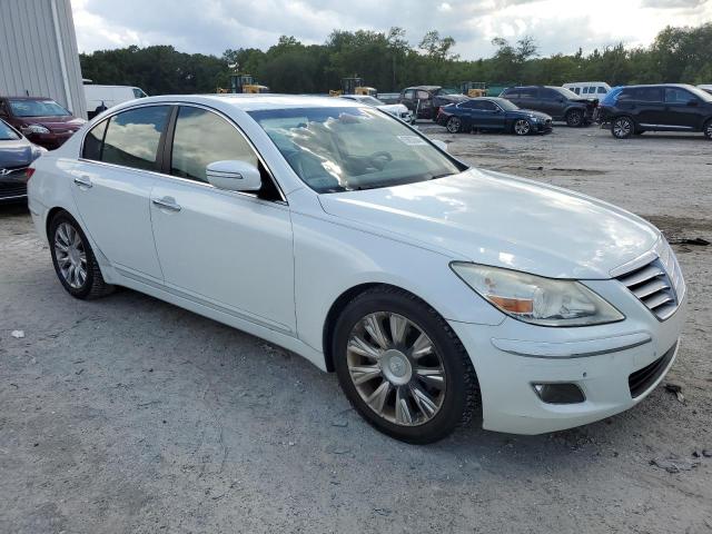 KMHGC46EX9U033878 - 2009 HYUNDAI GENESIS 3.8L WHITE photo 4