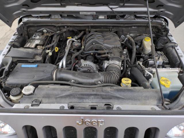 1C4BJWDG4DL699864 - 2013 JEEP WRANGLER U SPORT Gümüş foto 12