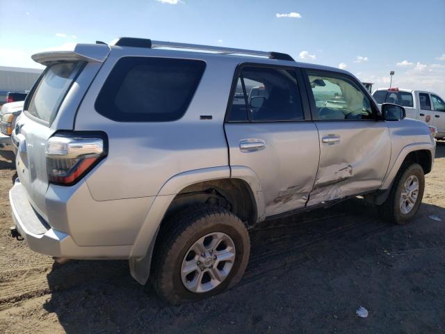 JTEBU5JR8L5834737 - 2020 TOYOTA 4RUNNER SR5/SR5 PREMIUM 银色 照片 3