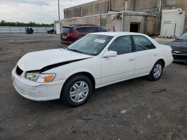 2000 TOYOTA CAMRY CE, 