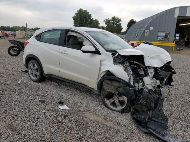 3CZRU6H3XJM726390 - 2018 HONDA HR-V LX WHITE photo 4