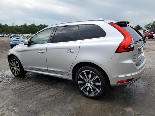 YV4612RM9G2844784 - 2016 VOLVO XC60 T5 PLATINUM SILVER photo 2