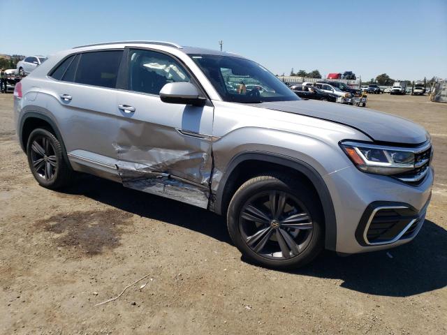1V2PE2CA9MC200541 - 2021 VOLKSWAGEN ATLAS CROS SE Gümüş foto 4