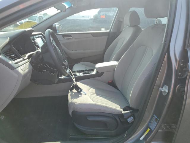 5NPE24AF3JH718849 - 2018 HYUNDAI SONATA SE رمادي صورة 7