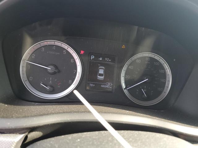 5NPE24AF3JH718849 - 2018 HYUNDAI SONATA SE رمادي صورة 9