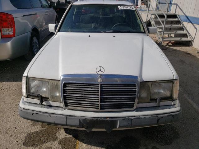 WDBEA34E3PB840474 - 1993 MERCEDES-BENZ 400 E WHITE photo 5