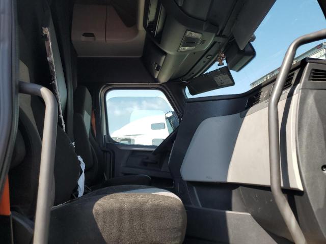 3AKJHHDRXNSMX5954 - 2022 FREIGHTLINER CASCADIA 1 WHITE photo 5