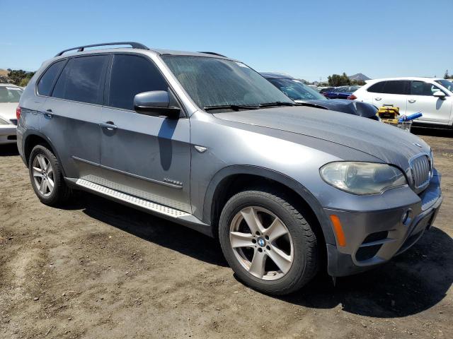 5UXZW0C58BL659439 - 2011 BMW X5 XDRIVE35D GRAY photo 4