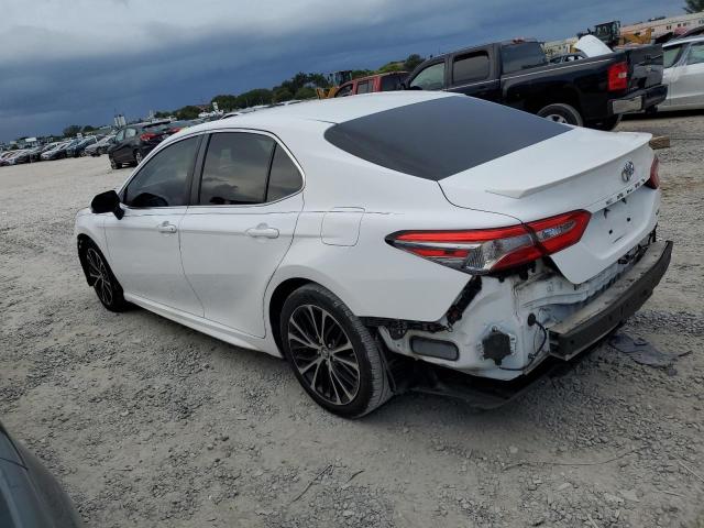 4T1B11HK6JU553954 - 2018 TOYOTA CAMRY L WHITE photo 2