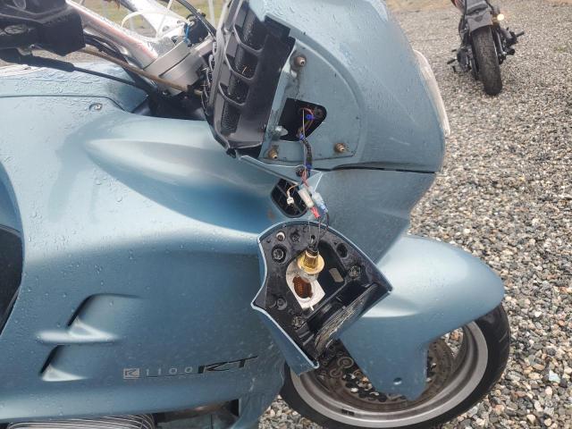 WB10418A1YZC68778 - 2000 BMW R1100 RT BLUE photo 9