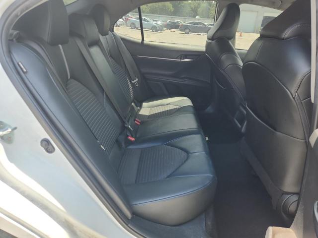 4T1G11AK9NU663791 - 2022 TOYOTA CAMRY SE WHITE photo 10