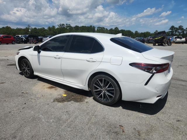 4T1G11AK9NU663791 - 2022 TOYOTA CAMRY SE WHITE photo 2