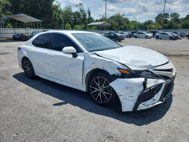 4T1G11AK9NU663791 - 2022 TOYOTA CAMRY SE WHITE photo 4