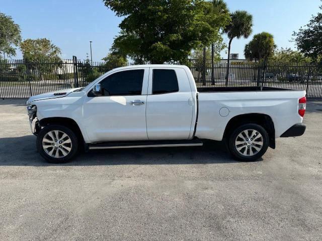 5TFRM5F18GX096129 - 2016 TOYOTA TUNDRA DOUBLE CAB SR/SR5 WHITE photo 12