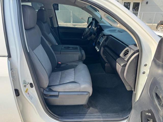 5TFRM5F18GX096129 - 2016 TOYOTA TUNDRA DOUBLE CAB SR/SR5 WHITE photo 7