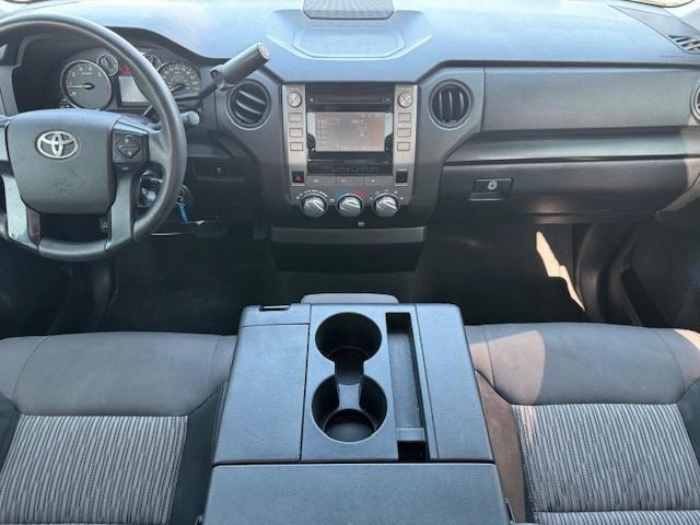 5TFRM5F18GX096129 - 2016 TOYOTA TUNDRA DOUBLE CAB SR/SR5 WHITE photo 8