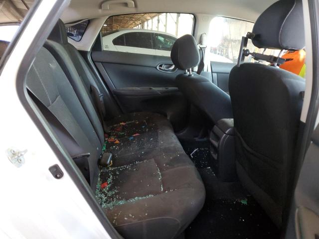 3N1AB7APXJY282774 - 2018 NISSAN SENTRA S 白色 照片 10