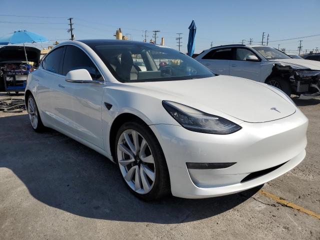 5YJ3E1EAXLF793013 - 2020 TESLA MODEL 3 WHITE photo 4