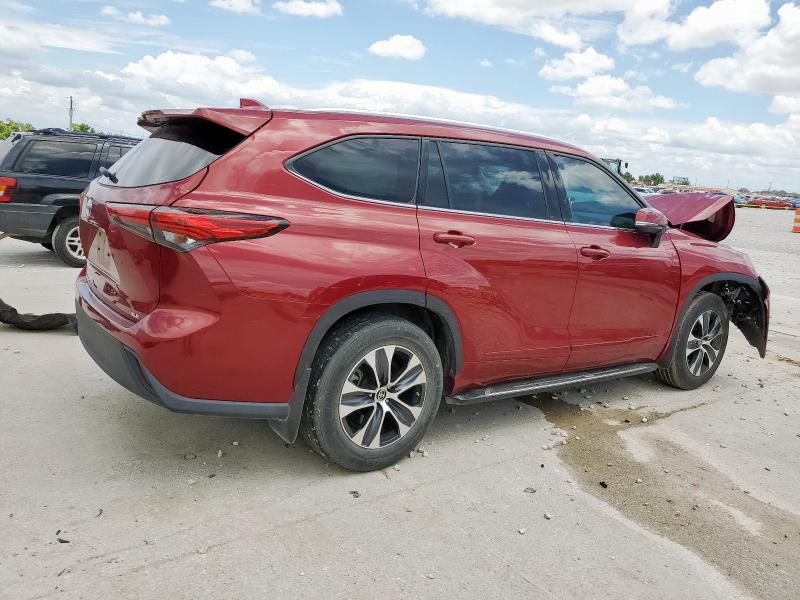 5TDGZRAHXMS049707 - 2021 TOYOTA HIGHLANDER XLE Kırmızı fotoğraf 3