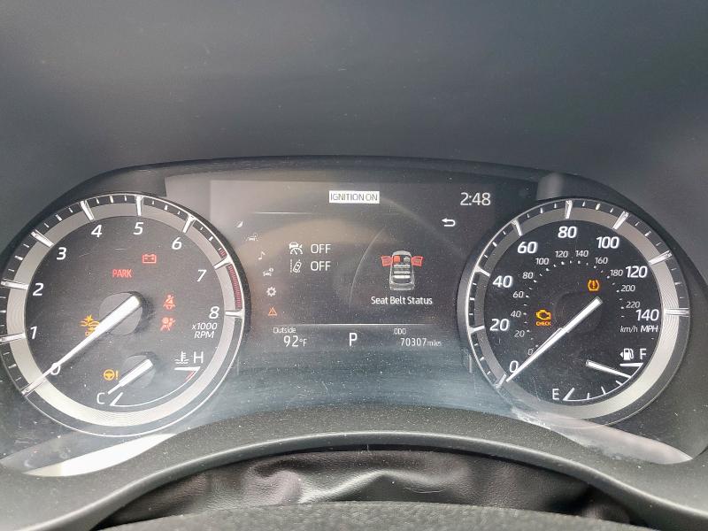 5TDGZRAHXMS049707 - 2021 TOYOTA HIGHLANDER XLE Kırmızı fotoğraf 9