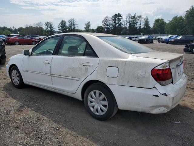 4T1BE30K85U559563 - 2005 TOYOTA CAMRY LE WHITE photo 2