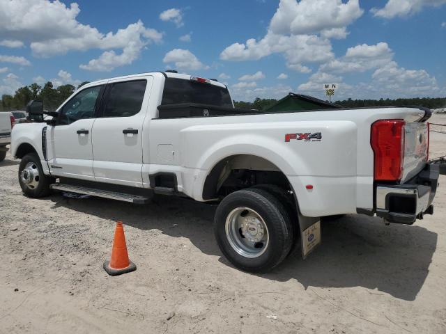 1FT8W3DT1PED35983 - 2023 FORD F350 SUPER DUTY WHITE photo 2