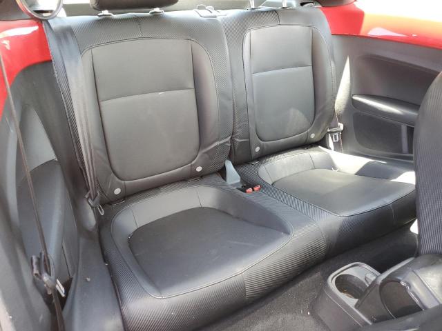 3VWJP7AT1CM646180 - 2012 VOLKSWAGEN BEETLE RED photo 10