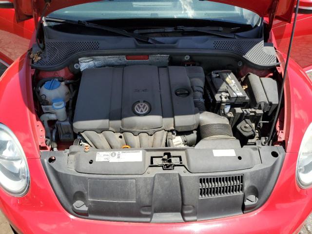 3VWJP7AT1CM646180 - 2012 VOLKSWAGEN BEETLE RED photo 11