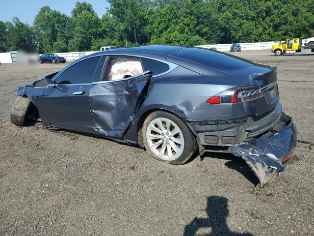 5YJSA1E24LF359556 - 2020 TESLA MODEL S GRAY photo 2