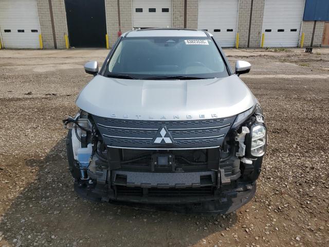 JA4J4VA80RZ024599 - 2024 MITSUBISHI OUTLANDER SE SILVER photo 5