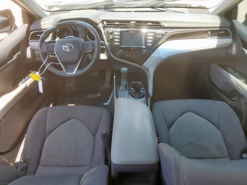 4T1C11AK2LU859602 - 2020 TOYOTA CAMRY LE 石墨色 照片 8