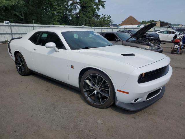 2C3CDZFJ0GH338627 - 2016 DODGE CHALLENGER R/T SCAT PACK WHITE photo 4