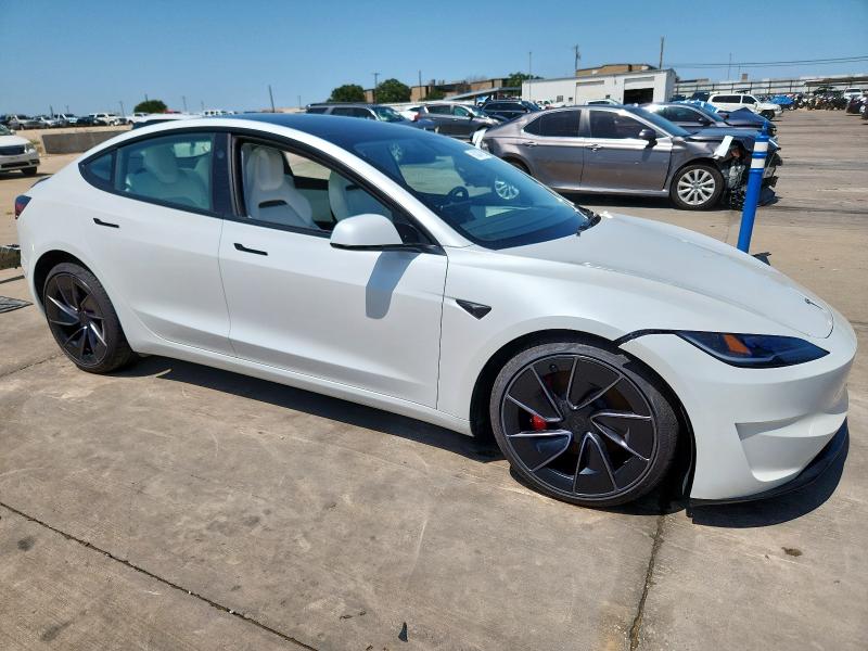 5YJ3E1ETXSF931083 - 2025 TESLA MODEL 3 白色 照片 4