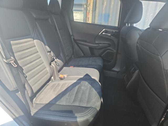 JA4J4VA8XRZ018292 - 2024 MITSUBISHI OUTLANDER SE 白色 照片 11