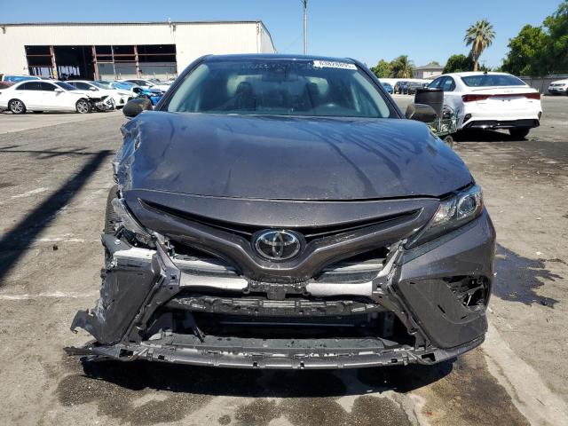 4T1G11AK1PU779702 - 2023 TOYOTA CAMRY SE NIGHT SHADE GRAY photo 5