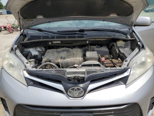 5TDKZ3DC2JS956731 - 2018 TOYOTA SIENNA LE SILVER photo 12